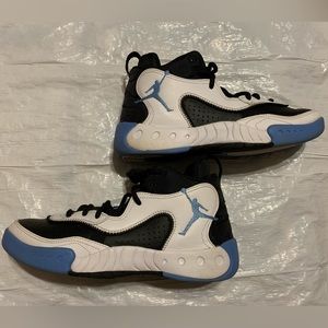 Jordan Jumpman Pro Rx white/University Blue/black. Size 6.5Y